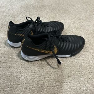 Nike Women’s Tiempo Turf Sneakers